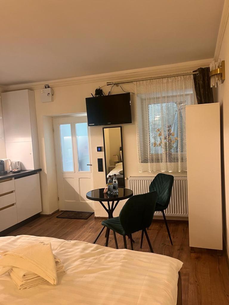 בראשוב Urban Central Apartments מראה חיצוני תמונה